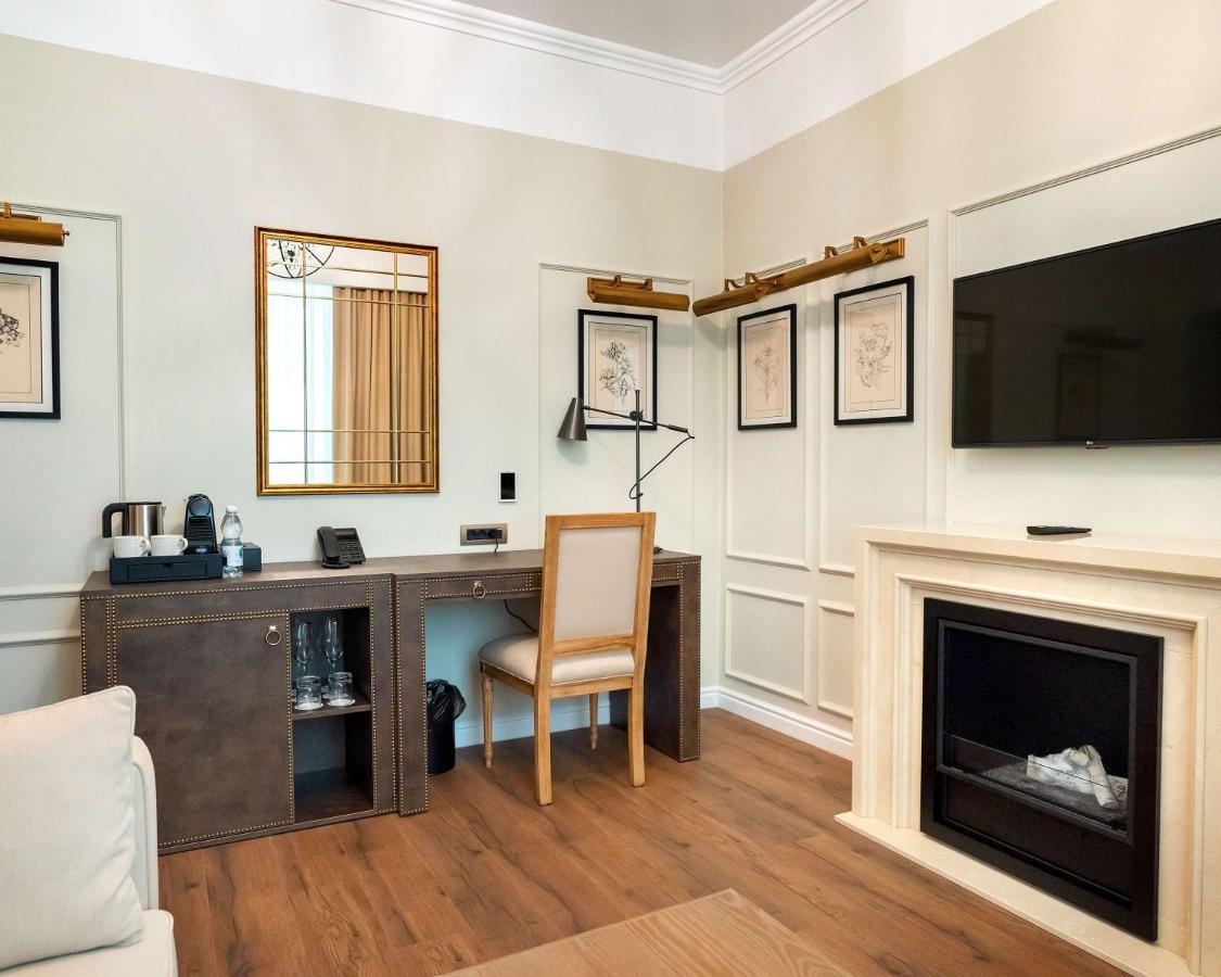 Best Western Plus Market Square Lviv Ngoại thất bức ảnh