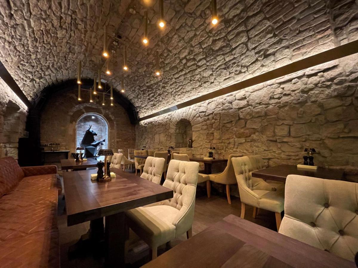 Best Western Plus Market Square Lviv Ngoại thất bức ảnh