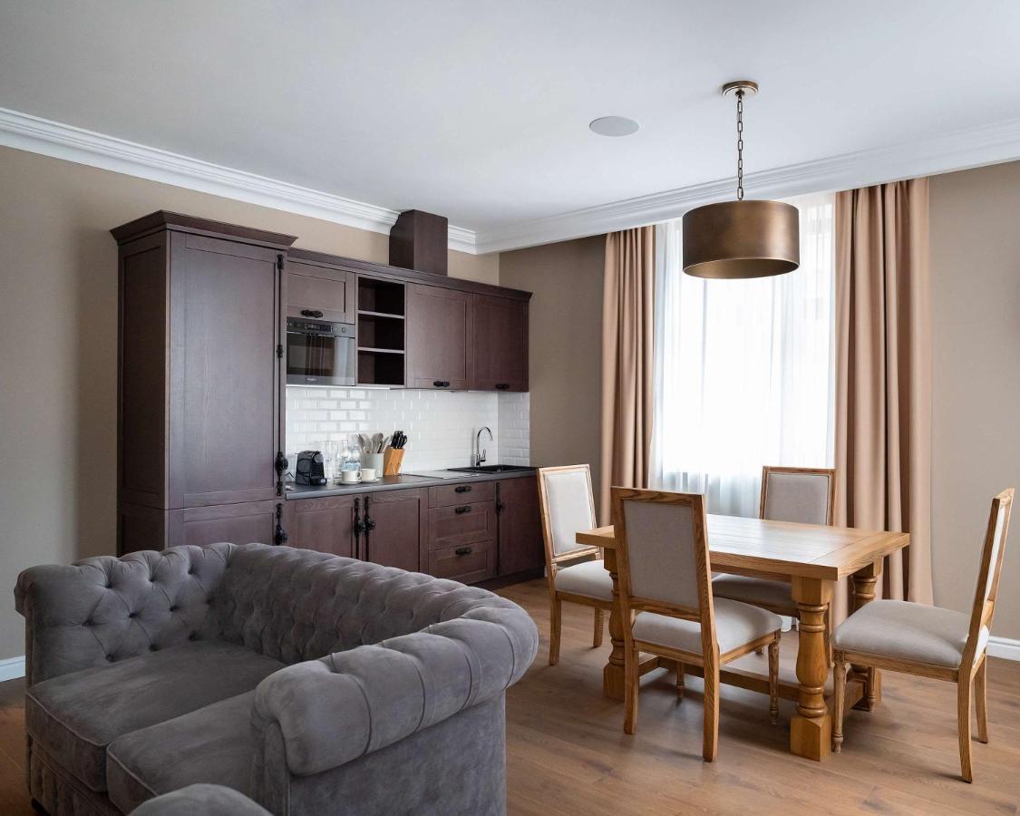 Best Western Plus Market Square Lviv Ngoại thất bức ảnh