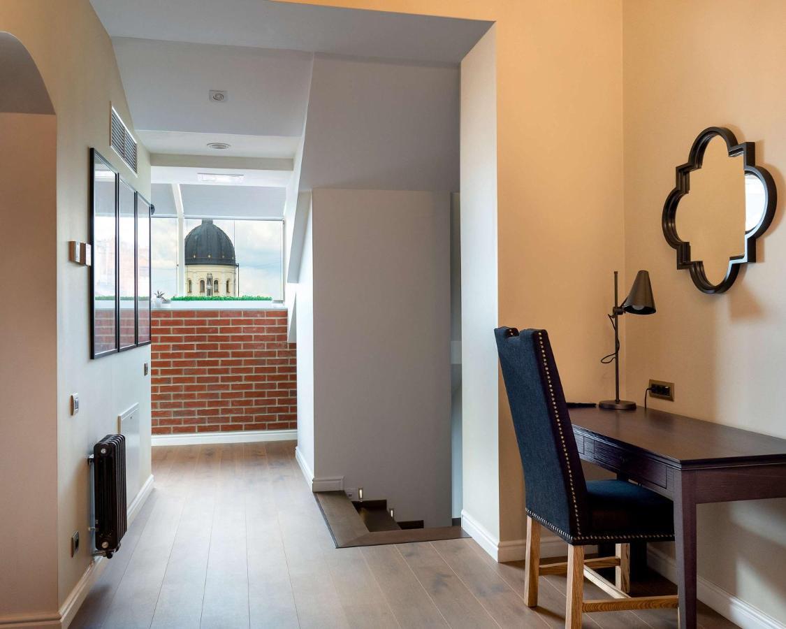 Best Western Plus Market Square Lviv Ngoại thất bức ảnh