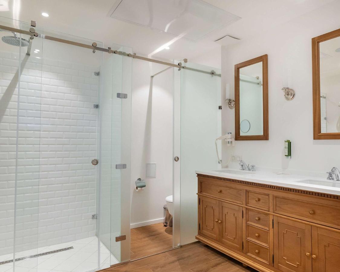 Best Western Plus Market Square Lviv Ngoại thất bức ảnh
